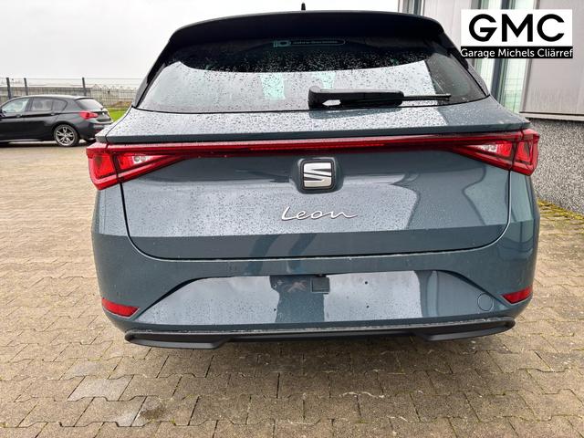 Seat Leon Sportstourer Style 1.5 TSI 115PS, Fjord-Blau, 5 Jahre Garantie, 16" ALU, MATRIX-LED, Privacy-Glas, Winter-Paket, 3-Zonen-Climatronic, ParkAssist, Parksensoren v/h, R&uuml;ckfahrkamera, Radio 10,4" + Full-Link, Tempomat, M-Lederlenkrad, variabler Ladeboden 