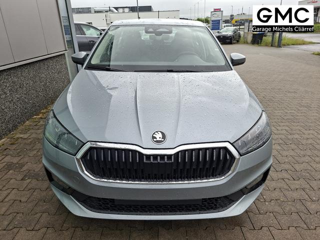 Skoda Fabia Extra Plus 1.0 TSI 116PS, 5 Jahre Garantie, SMOKEY-SILBER METALLIC, CLIMATRONIC, BEHEIZTE FRONTSCHEIBE, SITZHEIZUNG, M-Lederlenkrad BEHEIZT, 15" ALU, Parksensoren hinten, R&uuml;ckfahrkamera, Infotainment 8", Virtual Cockpit, Tempomat, NSW, Wireless SmartLink 