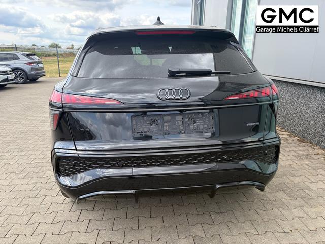 Audi Q3 Basis 2.0 TSI 204PS quattro (Allrad), 5 JAHRE GARANTIE, Technopaket PLUS, Metallic, Anh&auml;ngerkupplung, PANORAMADACH, DIGITALE MATRIX, Exterieur+Interieur S line Paket, 20" ALU 5-Speichen-Tripod, PRIVACY-Glas, SPORTPAKET, Exterieurpaket schwarz, Dynamikpaket 