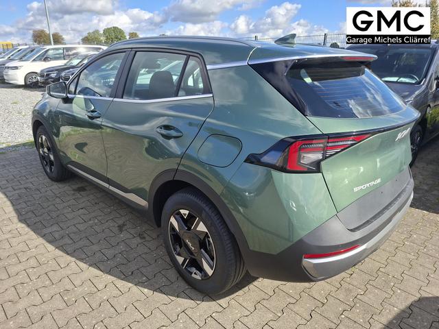 Kia Sportage Silver 1.6 T-GDI 150PS AUTOMATIK, Experience-Green METALLIC, 2-Zonen-Klimaautomatik, Navigation 12,3", Parksensoren vorn/hinten, R&uuml;ckfahrkamera, 17" Alufelgen, Winterpaket/Sitzheizung vorne, Beheiztes Lederlenkrad, ACC Tempomat, Alarm, Dachreling Chrom 