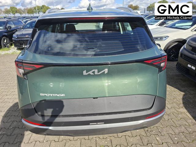 Kia Sportage Silver 1.6 T-GDI 150PS AUTOMATIK, Experience-Green METALLIC, 2-Zonen-Klimaautomatik, Navigation 12,3", Parksensoren vorn/hinten, R&uuml;ckfahrkamera, 17" Alufelgen, Winterpaket/Sitzheizung vorne, Beheiztes Lederlenkrad, ACC Tempomat, Alarm, Dachreling Chrom 