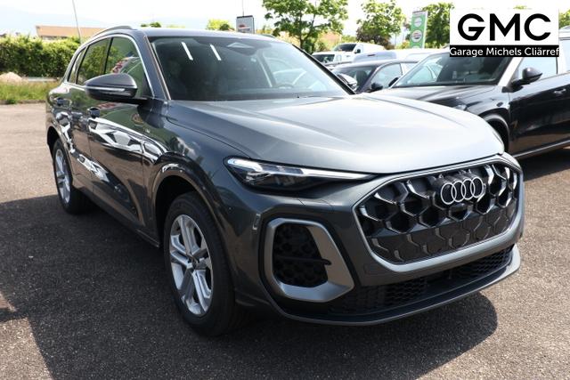 Audi Q5 S line TDI 204 Tech Pano PrivG VirCo+ eHK 19Z 