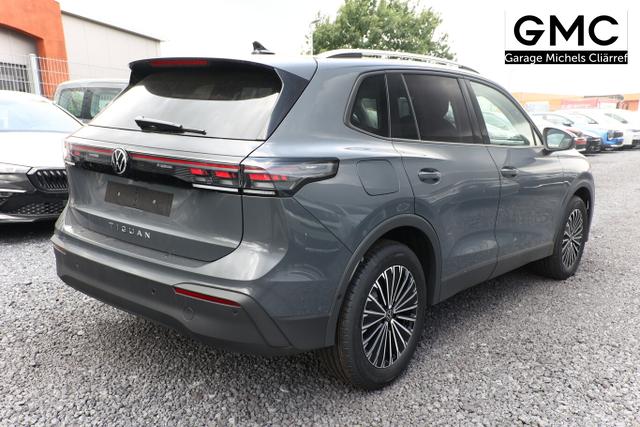 Volkswagen Tiguan DSG LED+ Pano Nav 5JGar IQ.DRIVE LM18Z 