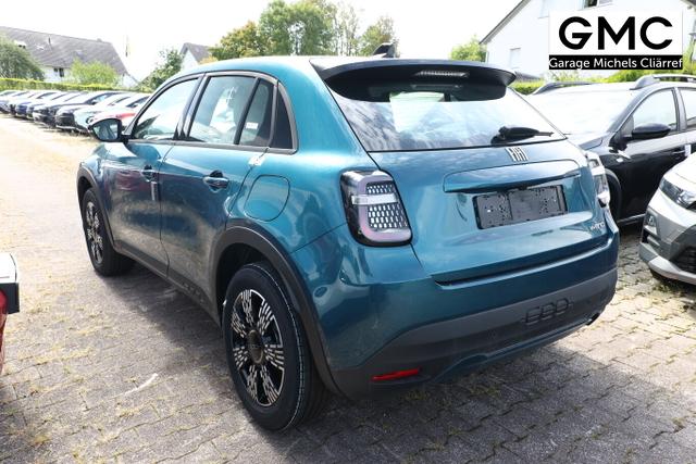 Fiat 600 Icon Hybrid SHZ Keyl Nav Kam 2xPDC LED CarP 