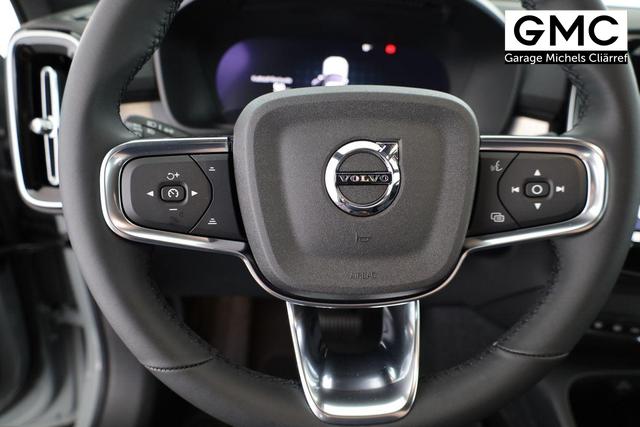 Volvo XC40 Core 2WD B3 Mild-Hybrid Core, Navi, LED, Winter, Kamera, el. Klappe 