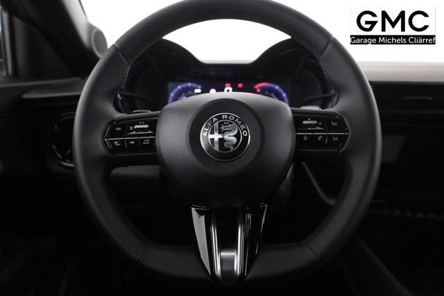 Alfa Romeo Junior Ibrida 1.2 VGT 48V-Hybrid (100kW) Speciale Speciale, 18-Zoll, Kamera, el. Klappe, Sitzheizung 