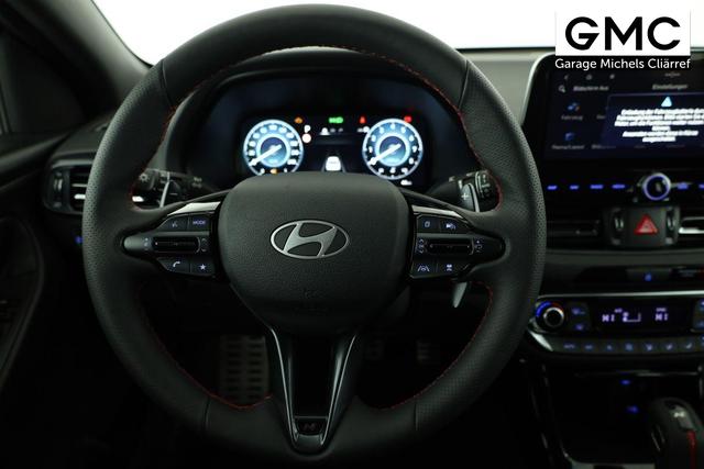 Hyundai i30 N Line 1.5 T-GDI DCT Fastback N-LINE, Navi, 18-Zoll, Kamera, LED, Winter 