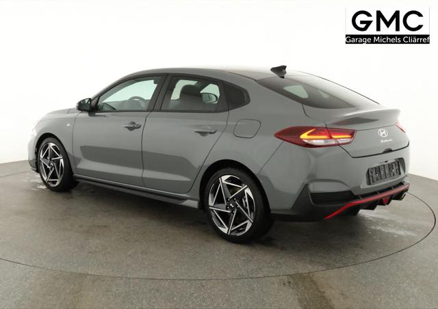 Hyundai i30 N Line 1.5 T-GDI DCT Fastback N-LINE, Navi, 18-Zoll, Kamera, LED, Winter 