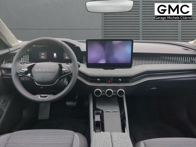 Skoda Superb Combi Selection AHK schwenkbar+Winterpaket 2.0 TDI DSG 