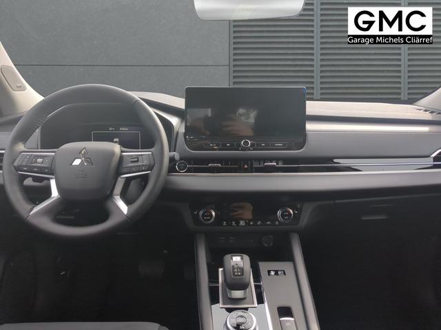 Mitsubishi Outlander Plus 360&deg; Kamera+SHZ+LED Plug-in Hybrid Finanzierung ab 0,99% 2.4 4WD 