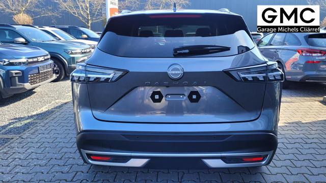 Nissan Qashqai Tekna 4x4 4x4*Navi*LED*PDach*Leder*Shzg*BFS* 