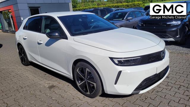 Opel Astra Edition Edition*LED*Navi*Shzg*Lhzg*PDC*Cam*17Zoll* 