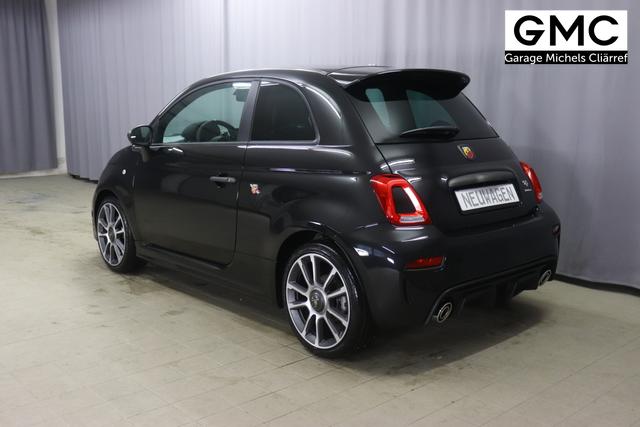 595 & 695 MY23 595 1.4 T-Jet 121 kW (165 PS) MT 876 - Scorpione Schwarz 557 - Integral-Sportsitze Leder Schwarz "3L3 Komfort-Paket: Bi-Xenon Scheinwerfer, Beats® Audio Soundsystem 3L4 Tech-Paket 5CE Scorpione Schwarz 9SV, Gutschrift Mopar BMC Sportluftfilter und Tankdeckel aus Aluminium A67 Linea Turismo"