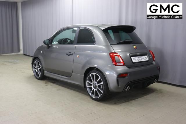 595 & 695 MY23 595 1.4 T-Jet 121 kW (165 PS) MT 695 - Record Grau 557 - Integral-Sportsitze Leder Schwarz "3L3 Komfort-Paket: Bi-Xenon Scheinwerfer, Beats® Audio Soundsystem 3L4 Tech-Paket 5DP Record Grau 9SV, Gutschrift Mopar BMC Sportluftfilter und Tankdeckel aus Aluminium A67 Linea Turismo"