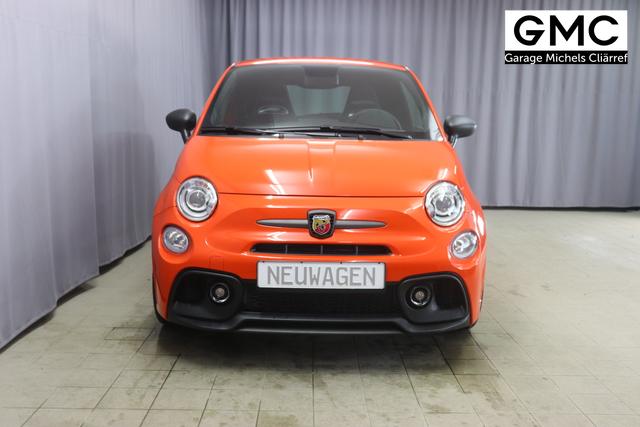 595 & 695 MY23 595 1.4 T-Jet 121 kW (165 PS) MT562 - Racing Orange 557 - Integral-Sportsitze Leder Schwarz "3L3 Komfort-Paket: Bi-Xenon Scheinwerfer, Beats® Audio Soundsystem 3L4 Tech-Paket 5CK Racing Orange 9SV, Gutschrift Mopar BMC Sportluftfilter und Tankdeckel aus Aluminium A67 Linea Turismo"