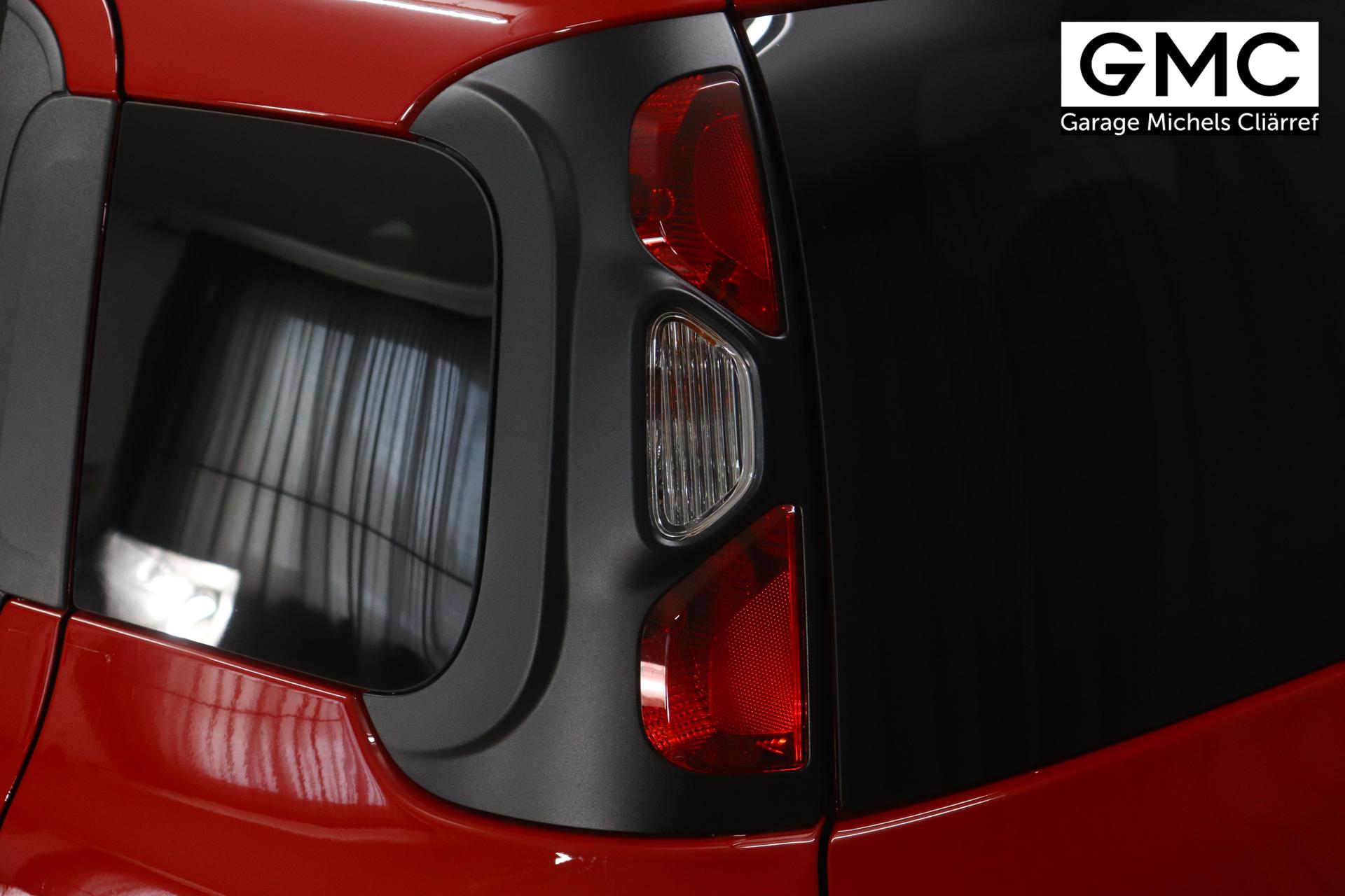 Fiat Panda RED Hybrid 1.0 GSE 51kw (70PS), Komfort-Paket Licht