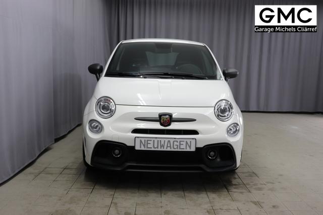 595 & 695 MY23 595 1.4 T-Jet 121 kW (165 PS) MT 268 - Gara Weiß 557 - Integral-Sportsitze Leder Schwarz "3L3 Komfort-Paket: Bi-Xenon Scheinwerfer, Beats® Audio Soundsystem 3L4 Tech-Paket 5CA Gara Weiß 9SV, Gutschrift Mopar BMC Sportluftfilter und Tankdeckel aus Aluminium A67 Linea Turismo"