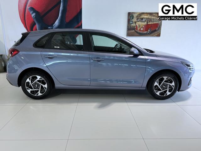 Hyundai i30 GO Meta Blue Pearl
