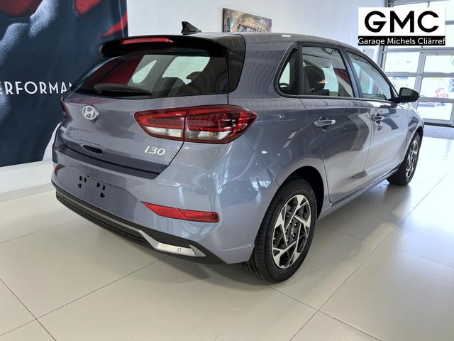 Hyundai i30 GO Meta Blue Pearl