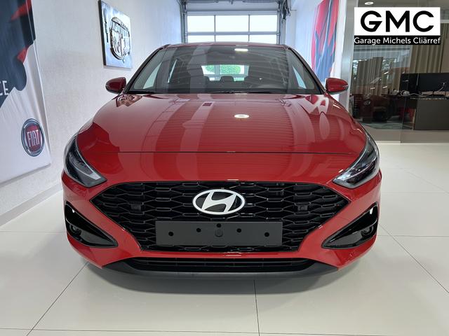 Hyundai i30 Go Engine Red