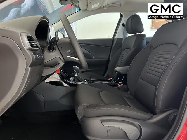 Hyundai i30 Go Engine Red