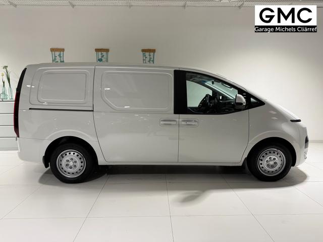 Hyundai Staria Kastenwagen 3 Sitzer