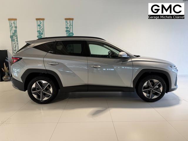 Hyundai GO Plus Shimmering Silver