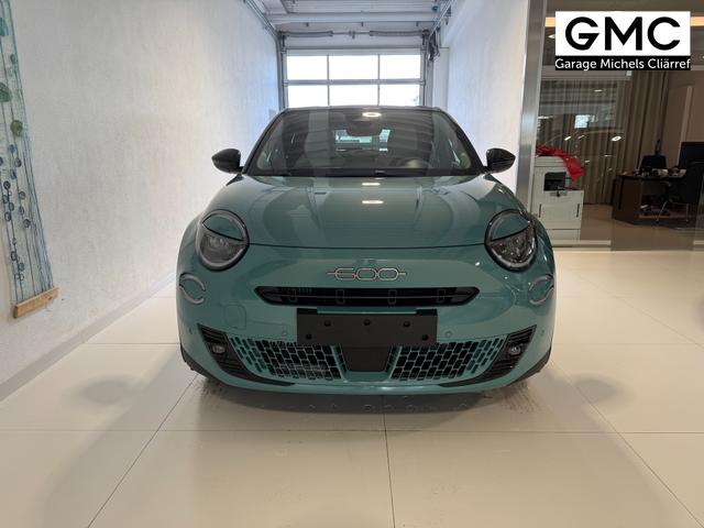 Fiat 600 La Prima Aqua Blau Bicolore