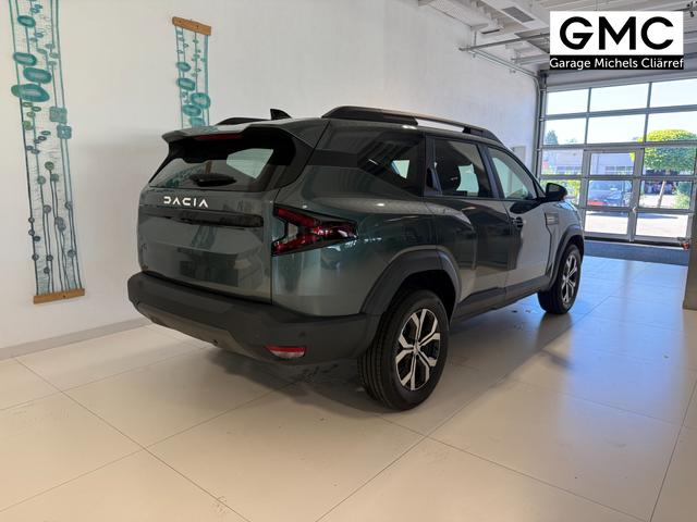 Dacia Bigster Zeder Gruen