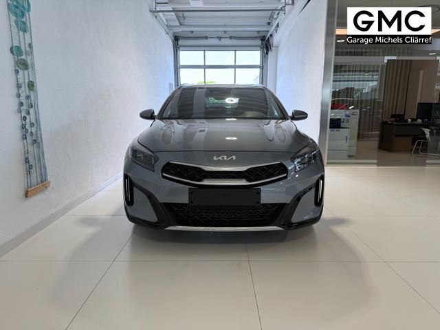 Kia XCEED Lunar Silver