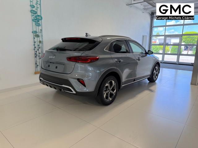 Kia XCEED Lunar Silver