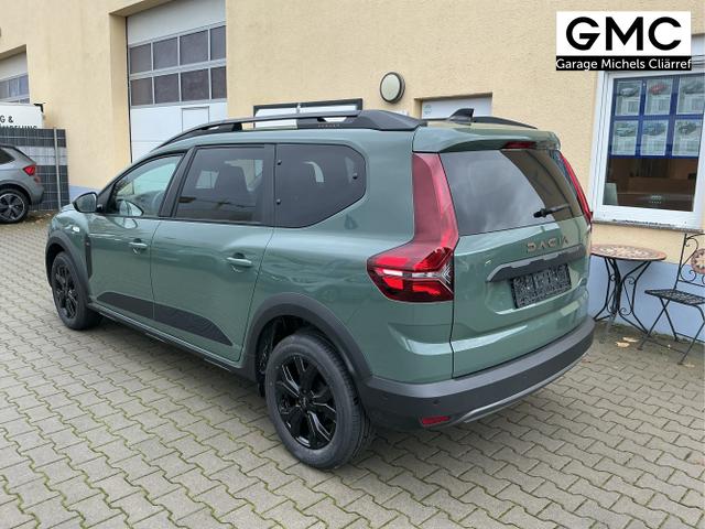 Dacia / Jogger / Grün / Extreme / Dusty Green / , Beispielbilder, ggf. teilweise mit Sonderausstattung