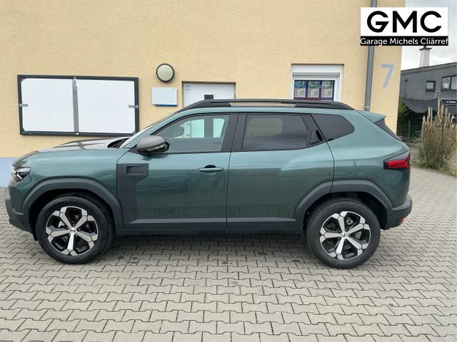 Dacia / Duster / Gr&uuml;n / Journey / Green Cedre / , Beispielbilder, ggf. teilweise mit Sonderausstattung