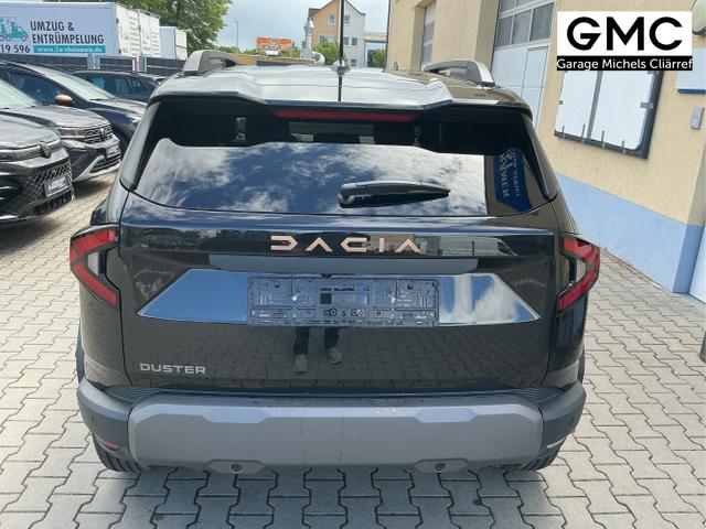 Dacia / Duster / Schwarz / Extreme / Black Nacre / , Beispielbilder, ggf. teilweise mit Sonderausstattung