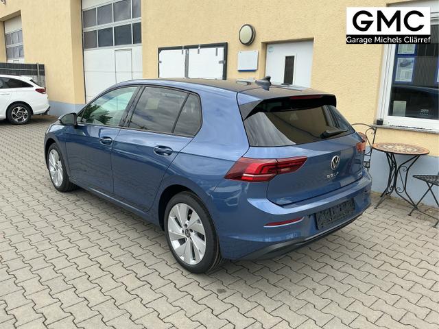 Volkswagen / Golf / Blau / Limited / Anemonenblau Metalic / , Beispielbilder, ggf. teilweise mit Sonderausstattung