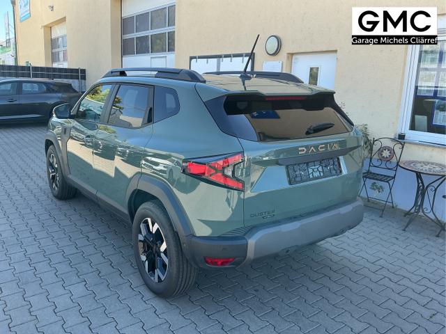 Dacia / Duster / Gr&uuml;n / Extreme / Dusty Khaki / , Beispielbilder, ggf. teilweise mit Sonderausstattung