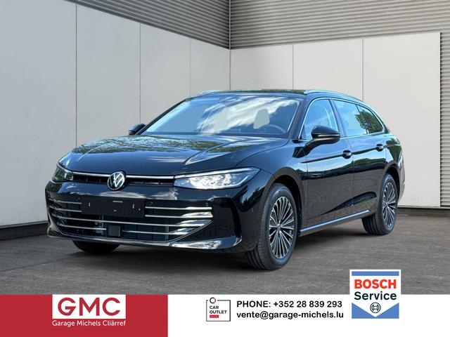 Volkswagen Passat Variant - Elegance DSG+AHK+NAVI+MATRIX+MASSAGE+ACC+KAMERA