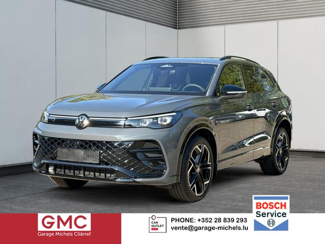 Volkswagen Tiguan - R-Line Edition 4x4 AHK+MATRIX+15" NAVI+PANO+HuD+20" ALU+eHK