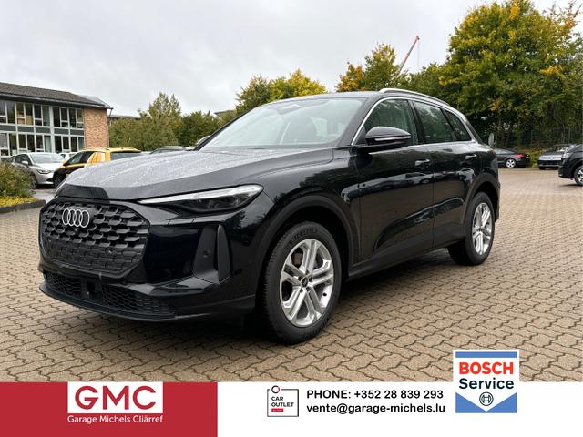 Audi Q5 - Basis quattro+AHK+ACC+RFK+19"ALU+NAVI