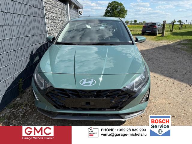 Hyundai i20 - 1.0 T DCT NAVI SHZ Alu16" PDC/CAM