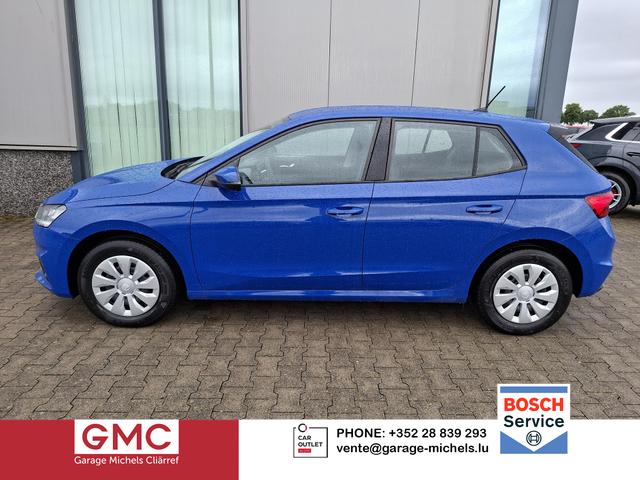 Skoda Fabia - Extra 1.0 80PS, 5 Jahre Garantie, Energy-Blau, Klimaanlage, Parksensoren hinten, Infotainment 8", Virtual Cockpit, LED-Scheinwerfer, Nebelscheinwerfer, Wireless SmartLink (Navi-Funktion &uuml;ber Smartphone), Armlehne vorn, Fu&szlig;matten