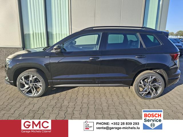 Skoda Karoq - Sportline 1.5 TSI 150PS DSG, SCHWARZ-MET, 5JGARANTIE, AHK SCHWENKBAR, 19" ALU SAGITARIUS, BEHEIZTE FRONTSCHEIBE, SITZHEIZUNG, MATRIX-LED, Elektr. Heckklappe, Virtual Cockpit 10", Climatronic, NAVI, ACC, Parksensoren v/h, R&uuml;ckfahrkamera, Dachreling, PRIVACY-GLAS