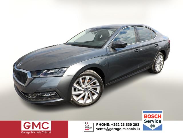 Skoda Octavia - PHEV 204 DSG Matrix Nav eHk Kessy ACC
