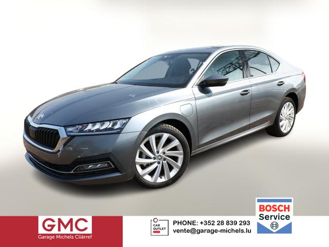 Skoda Octavia - PHEV 204 DSG SideA ACC Kam SHZ Kessy 18Z