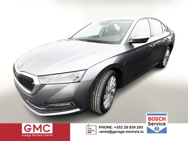 Skoda Octavia - PHEV 204 DSG Matrix Nav eHk Kessy ACC