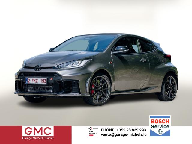 Toyota GR Yaris - AT8 LED Smartkey DIgC 18"LM Ultrasuede