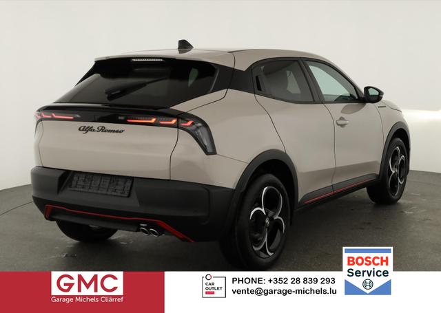 Alfa Romeo Junior - Ibrida 1.2 VGT 48V-Hybrid (100kW) Speciale Speciale, 18-Zoll, Kamera, el. Klappe, Sitzheizung