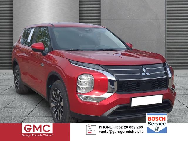 Mitsubishi Outlander - Plus 360&deg; Kamera+SHZ+LED Plug-in Hybrid Finanzierung ab 0,99% 2.4 4WD