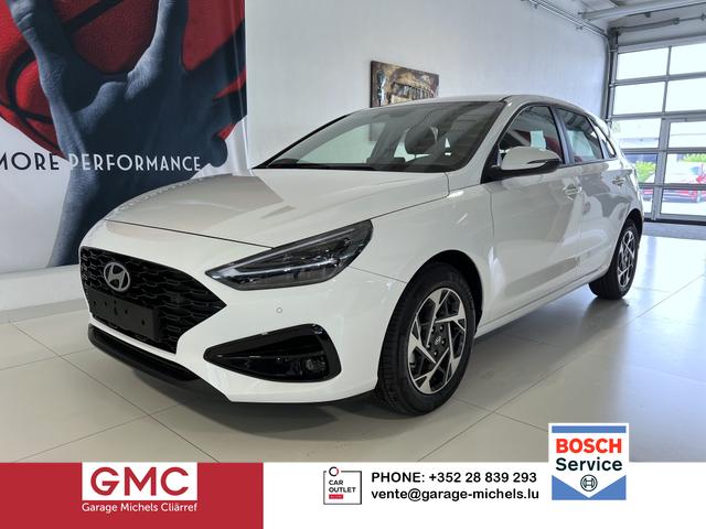 Hyundai i30 - GO 1.0 T-GDI 73 kW (100 PS) Toter-Winkel-Assistent, 2-Zonen-Klimaautomatik, PDC vorne und hinten, Rückfahrkamera, LED-Scheinwerfer, Sitzheizung, Lenkradheizung, Navigationssystem, Radio mit DAB, Apple CarPlay, Android Auto, 16 Zoll Leichtmetallfelgen