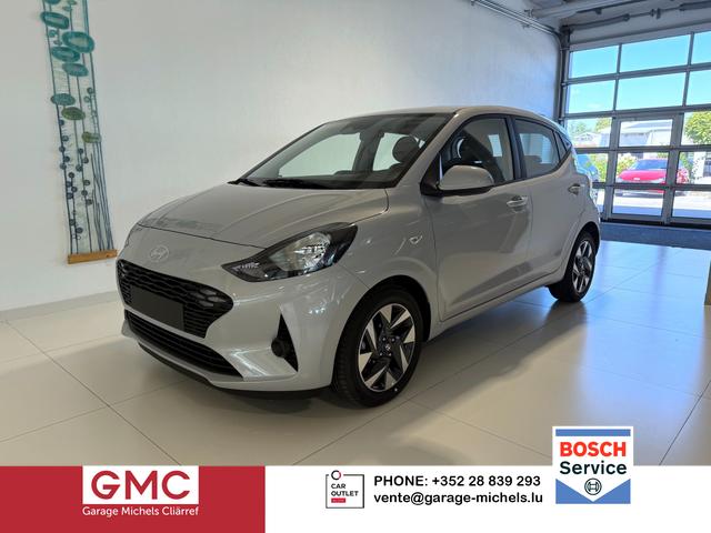Hyundai i10 - 1.2 MT 57 kW (79 PS) Klimaanlage, Radio, DAB, Bluetooth, Apple CarPlay, Android Auto, Navigationssystem, Einparkhilfe hinten, Rückfahrkamera, elektrische Fensterheber vorne, LED-Tagfahrlicht, 15 Zoll Leichtmetallfelgen, uvm.